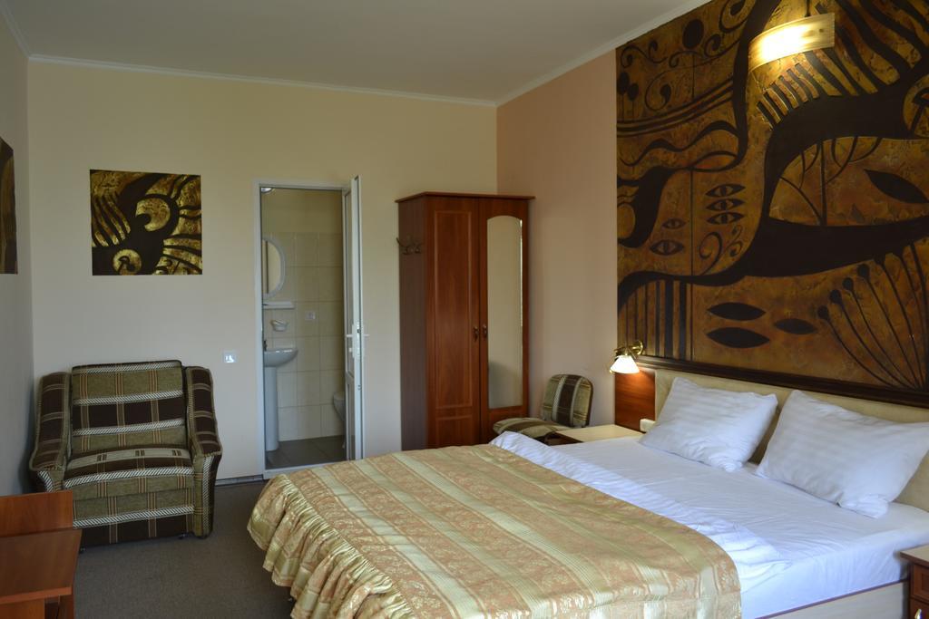 Shellman Apart Hotel Odessa Exterior foto