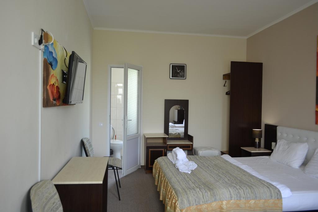 Shellman Apart Hotel Odessa Exterior foto