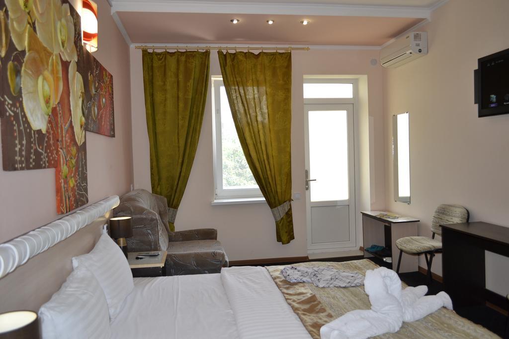 Shellman Apart Hotel Odessa Exterior foto